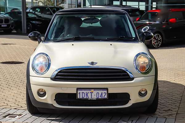 2010 MINI Hatch Cooper D R56