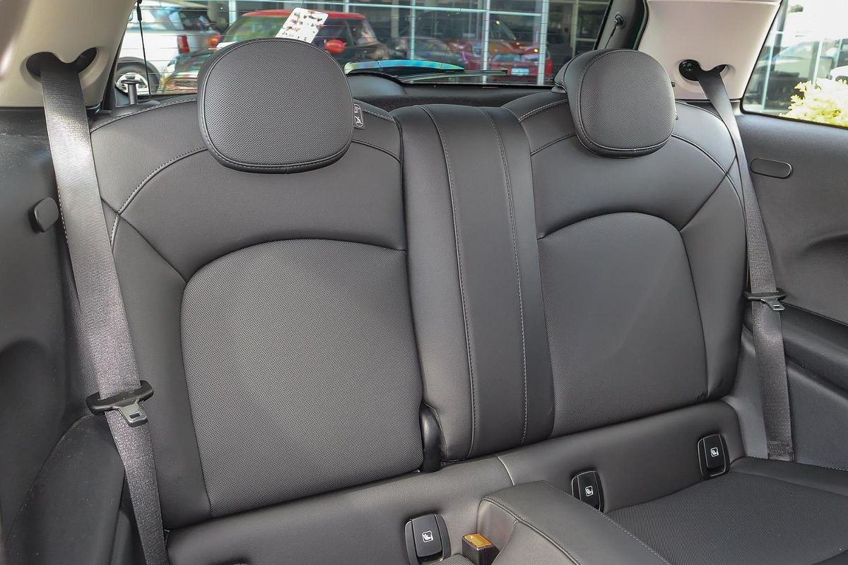 2022 MINI Hatch Cooper SE Classic F56 LCI-2