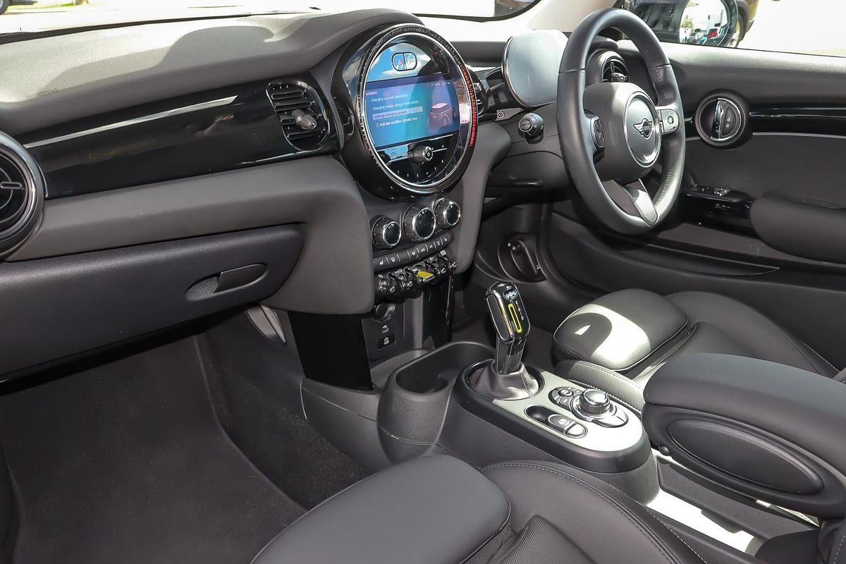 2022 MINI Hatch Cooper SE Classic F56 LCI-2