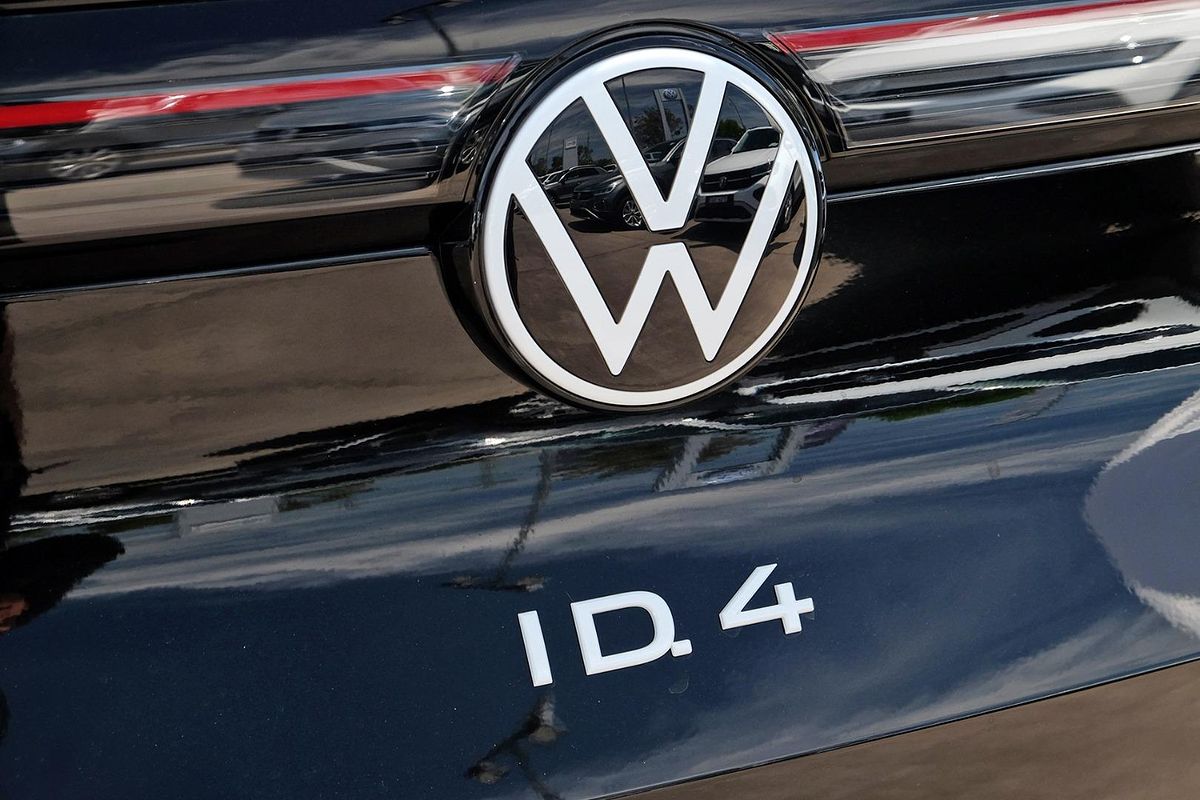 2025 Volkswagen ID.4 Pro E2