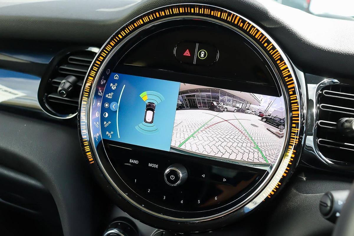 2022 MINI Hatch Cooper SE Classic F56 LCI-2