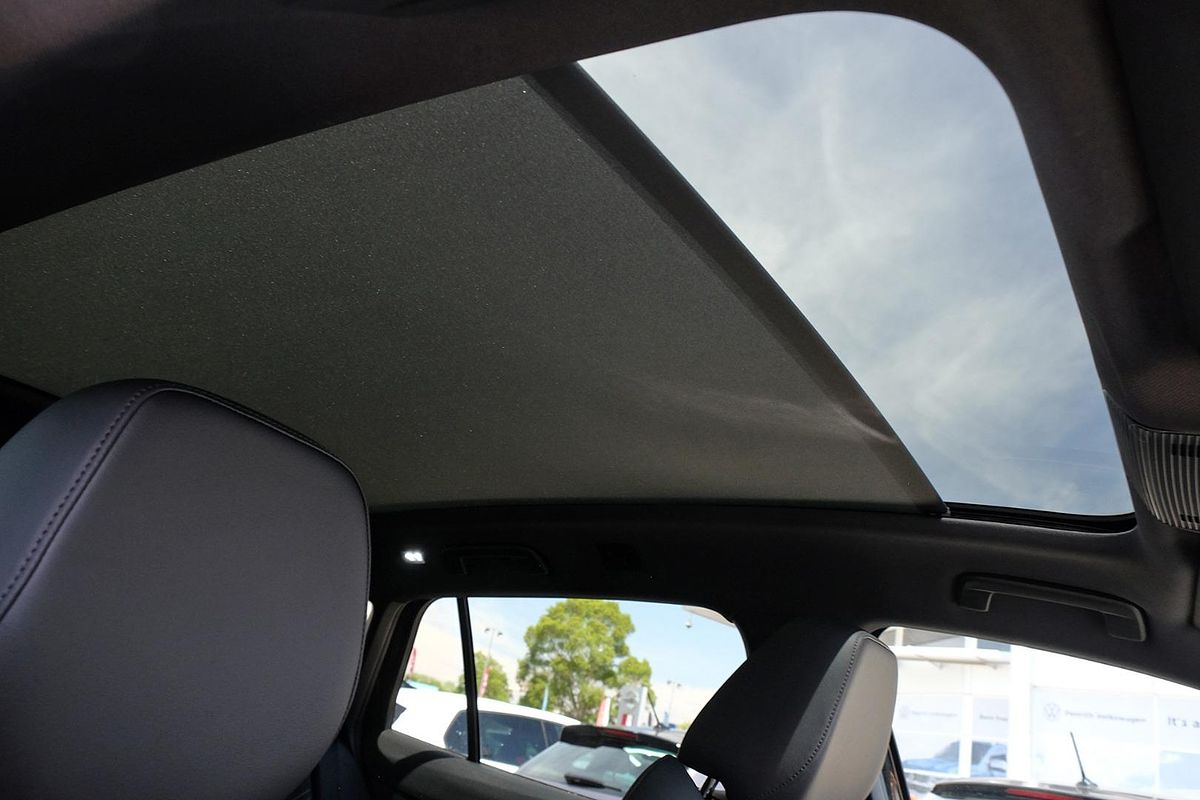 2025 Volkswagen ID.4 Pro E2