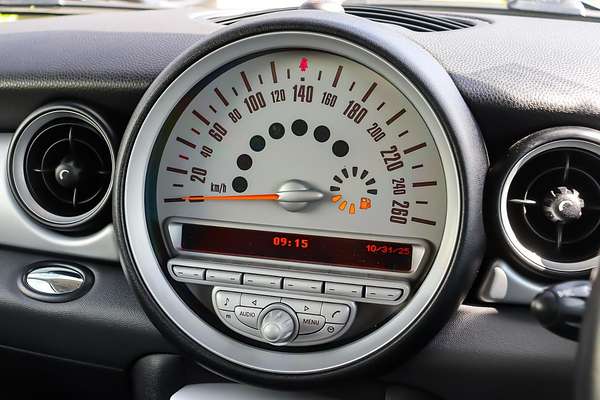 2010 MINI Hatch Cooper D R56