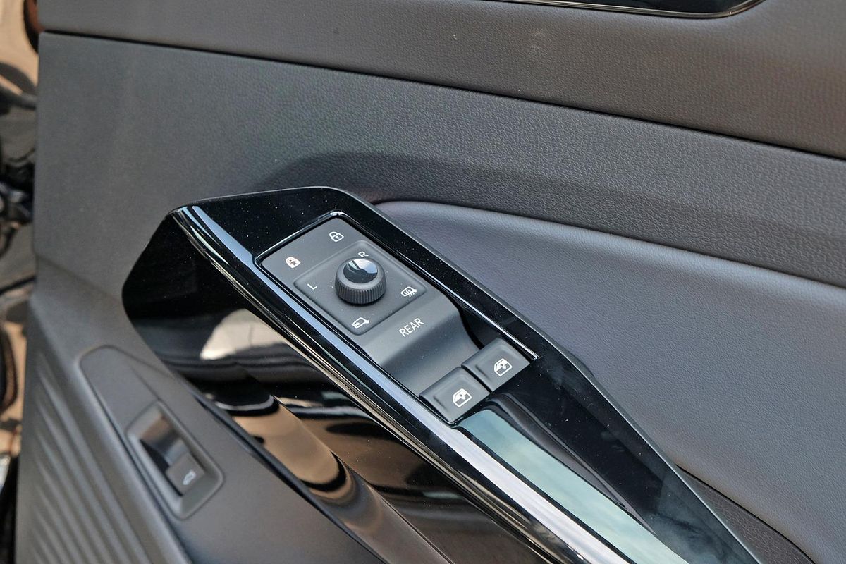 2025 Volkswagen ID.4 Pro E2