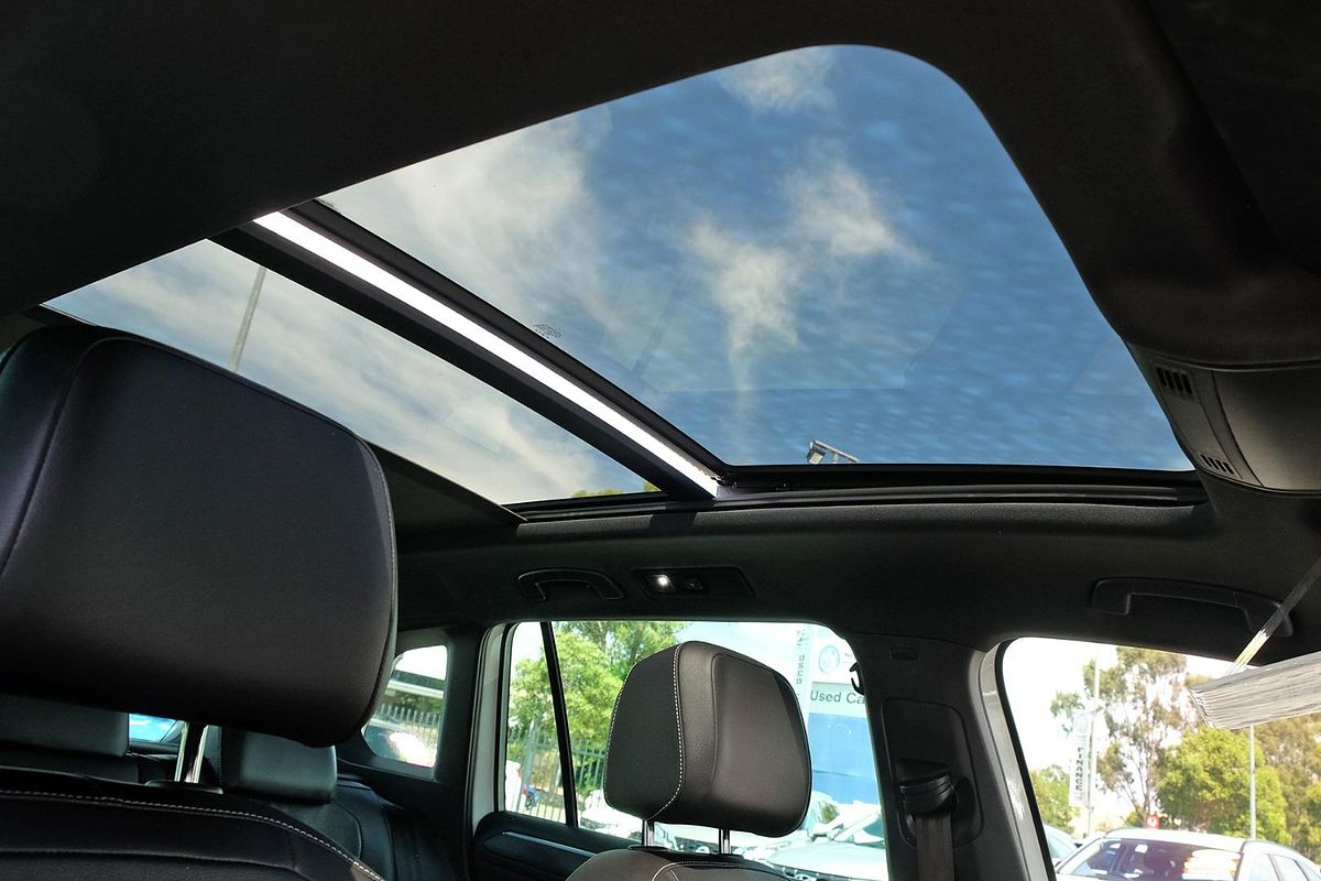 2024 Volkswagen Tiguan 162TSI R-Line 5N