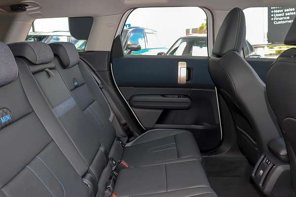 2025 MINI Countryman C Classic U25