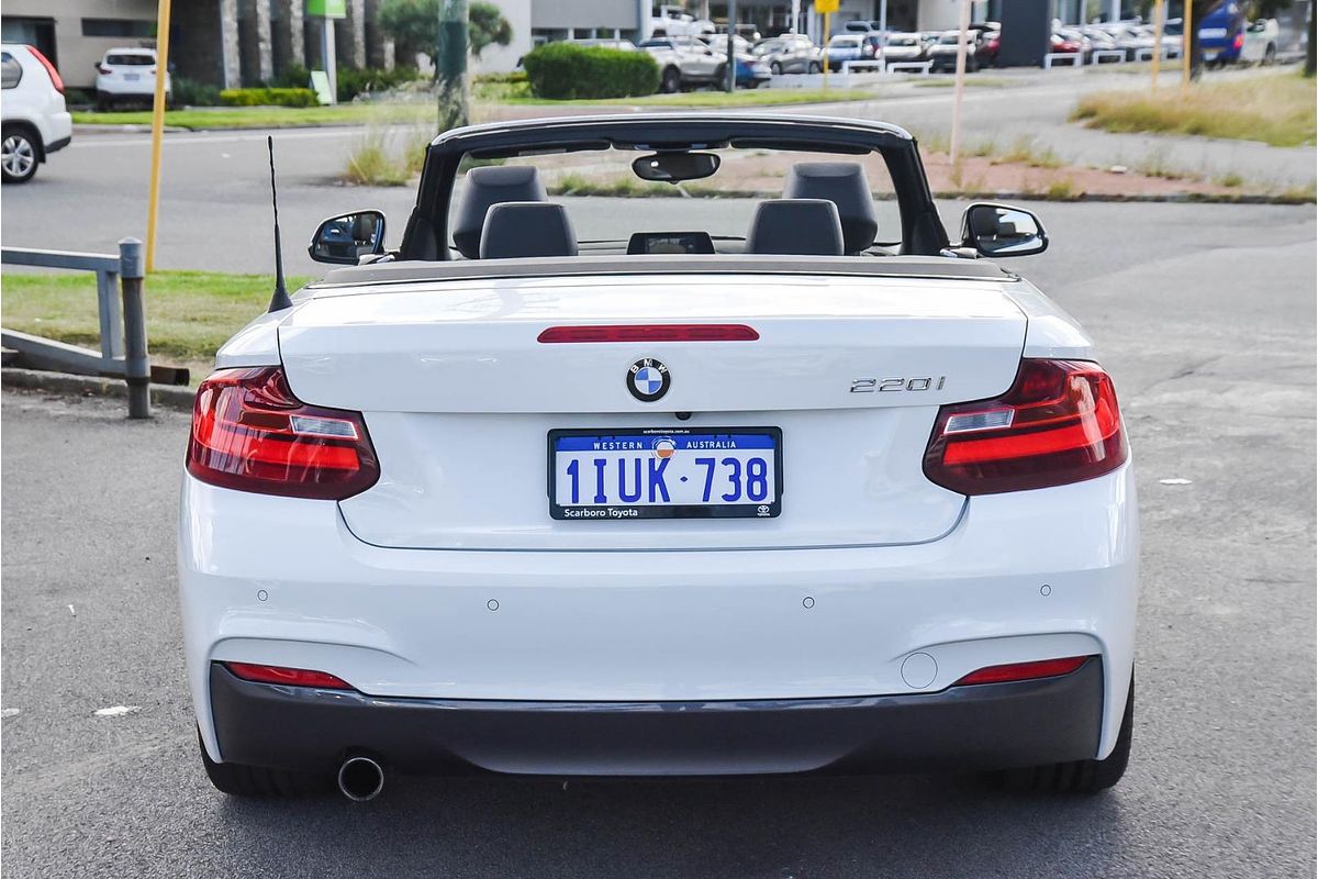 2015 BMW 2 Series 220i Sport Line F23