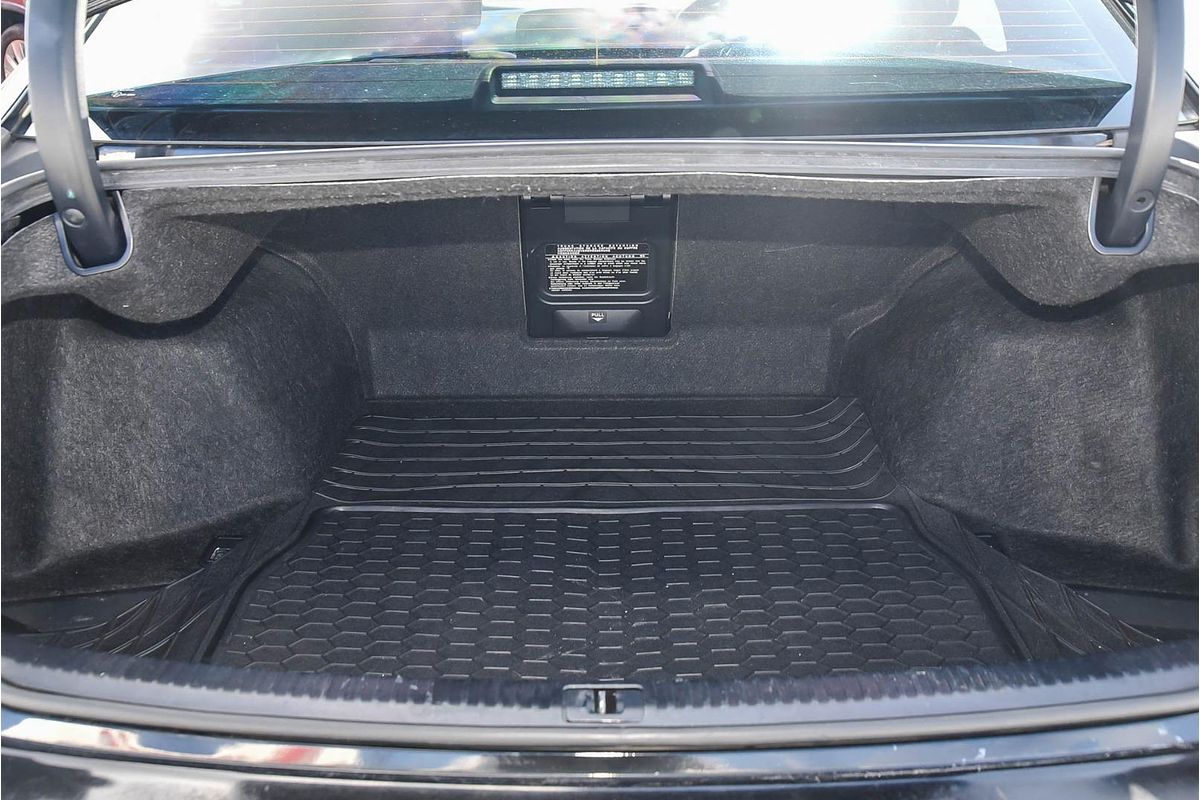 2011 Lexus IS IS350 Prestige GSE21R