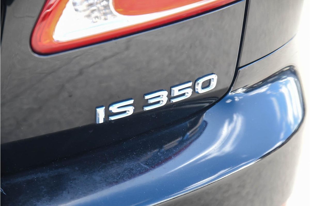 2011 Lexus IS IS350 Prestige GSE21R