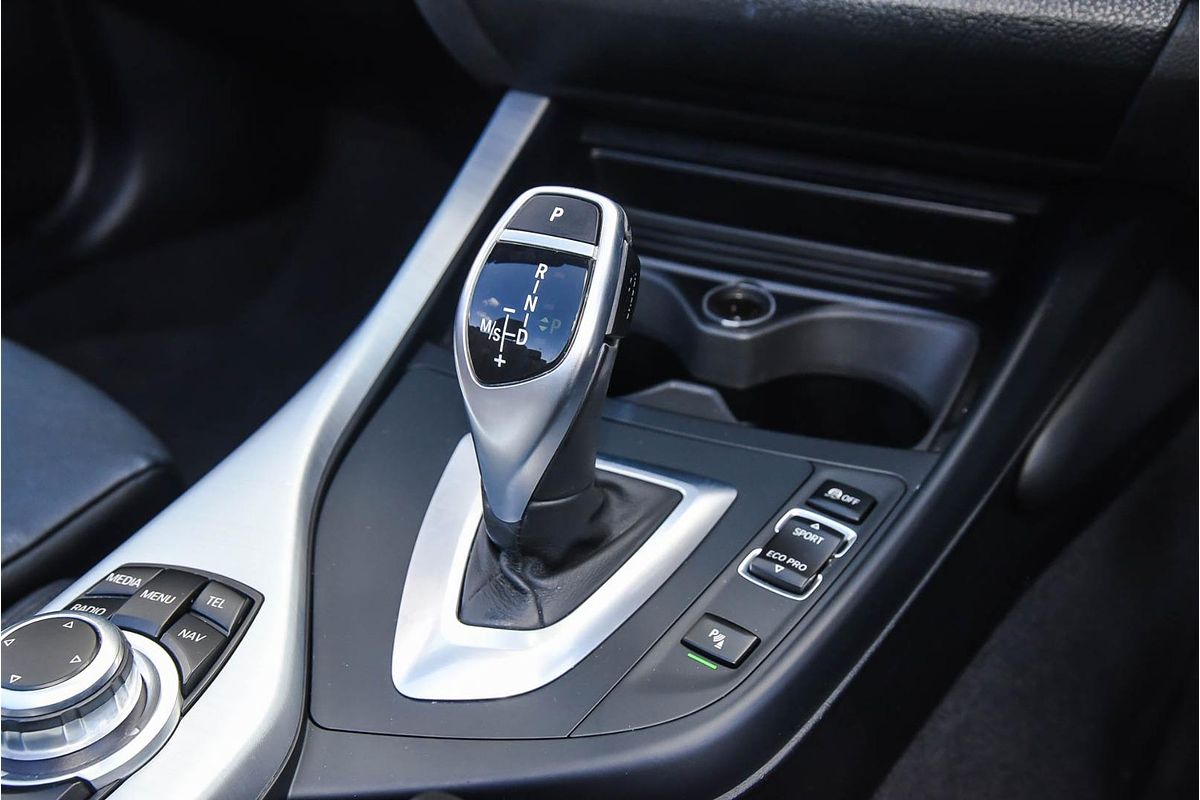 2015 BMW 2 Series 220i Sport Line F23