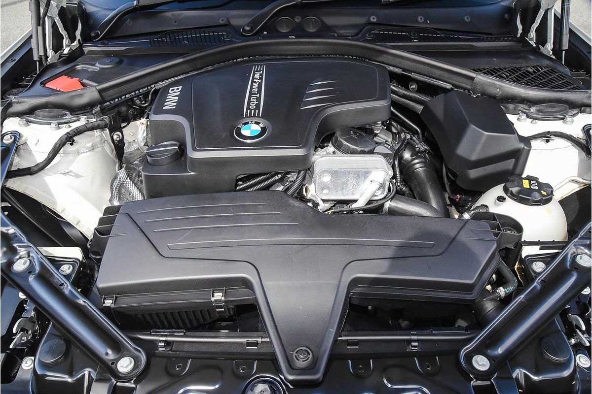 2015 BMW 2 Series 220i Sport Line F23