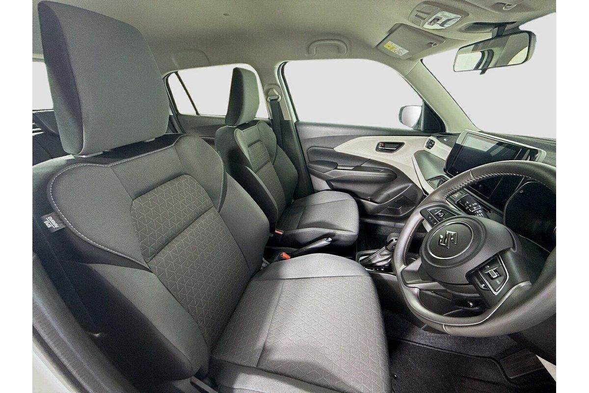 2025 Suzuki Swift Hybrid Plus UZ