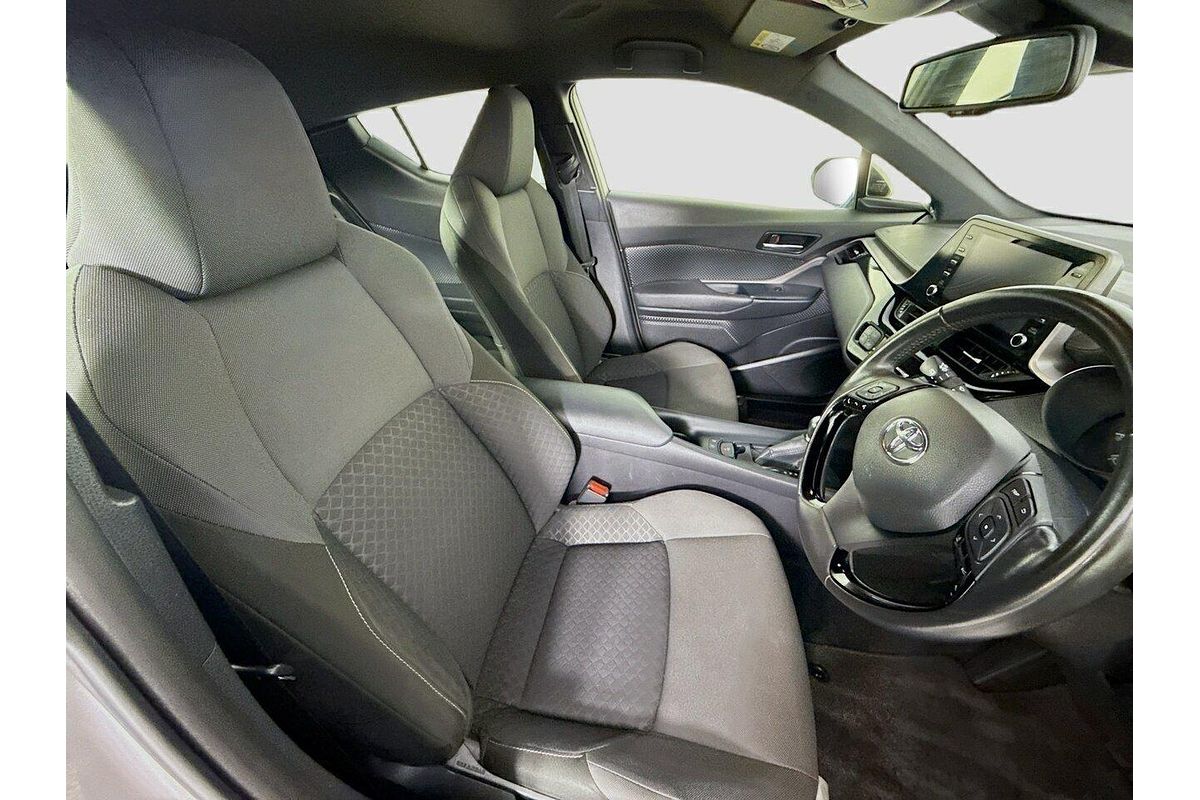 2023 Toyota C-HR GXL NGX10R