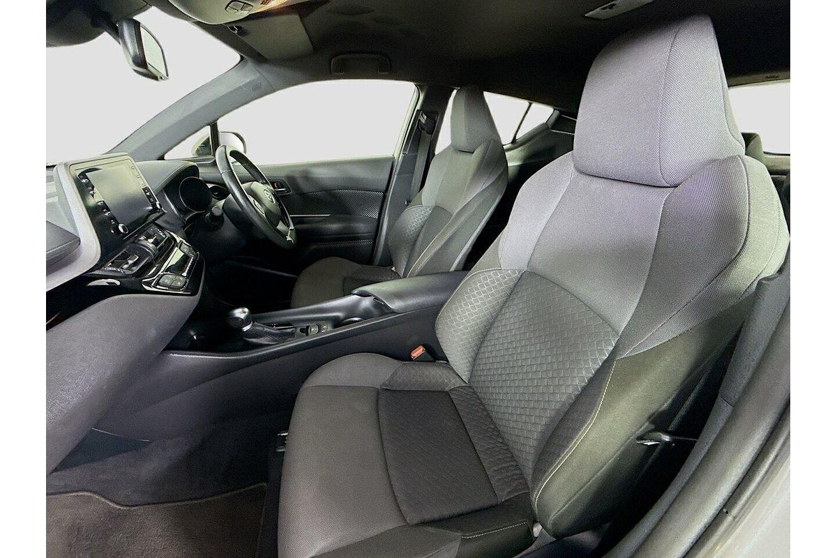 2023 Toyota C-HR GXL NGX10R