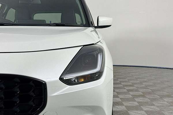 2025 Suzuki Swift Hybrid Plus UZ