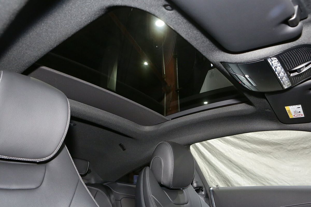 2020 Mercedes-Benz C-Class C200 C205