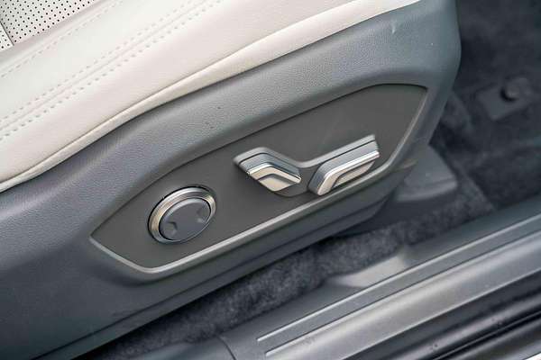 2025 Hyundai Santa Fe Hybrid Elite MX5.V2