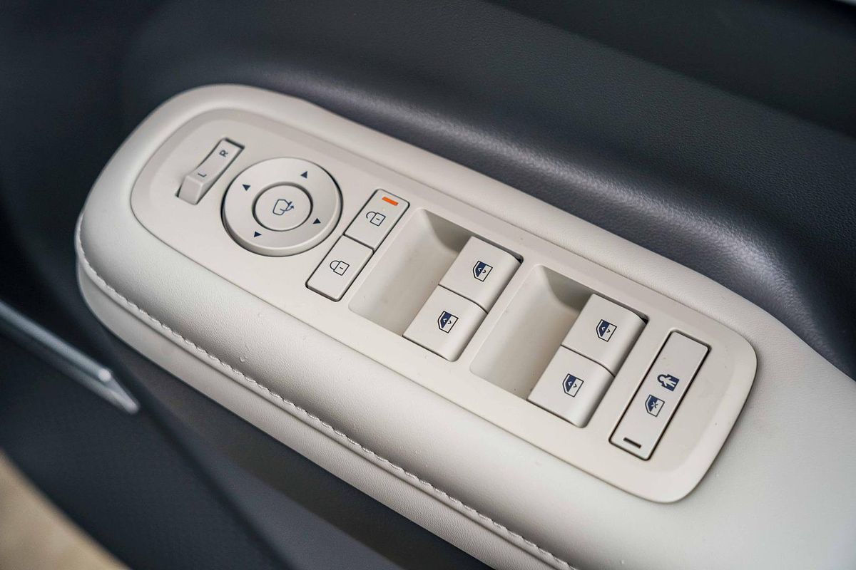 2025 Hyundai Santa Fe Hybrid Elite MX5.V2