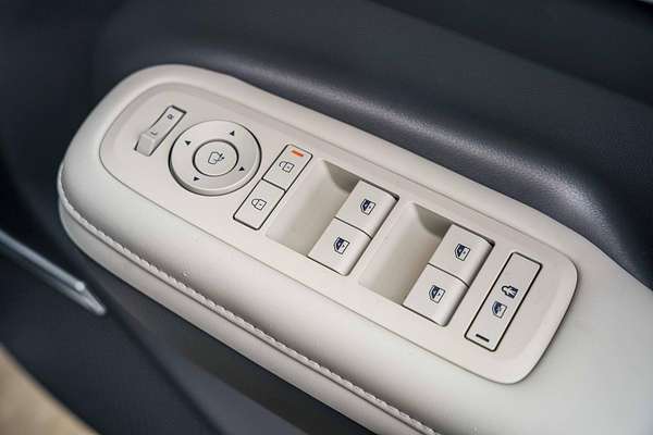 2025 Hyundai Santa Fe Hybrid Elite MX5.V2