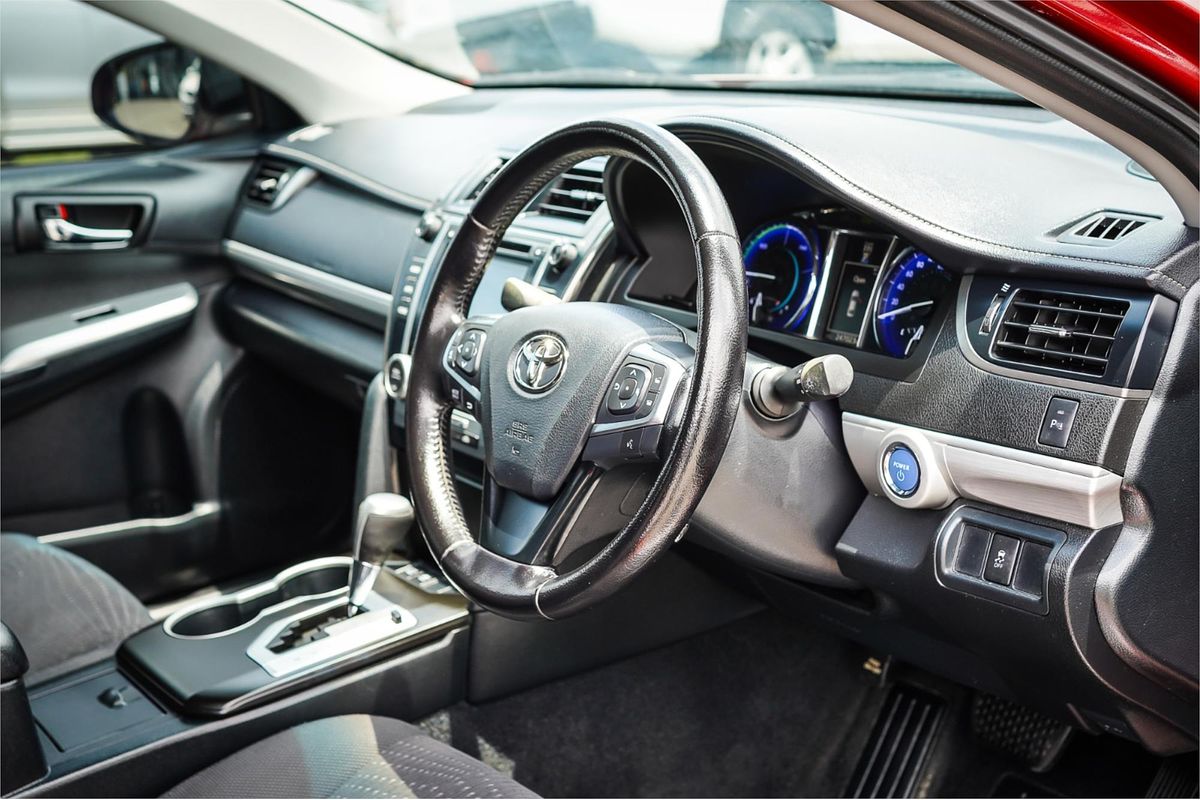 2015 Toyota Camry Atara S AVV50R