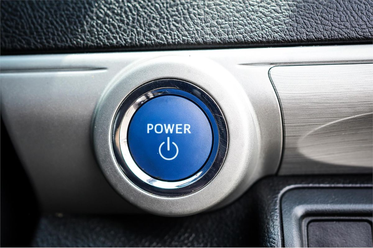 2015 Toyota Camry Atara S AVV50R