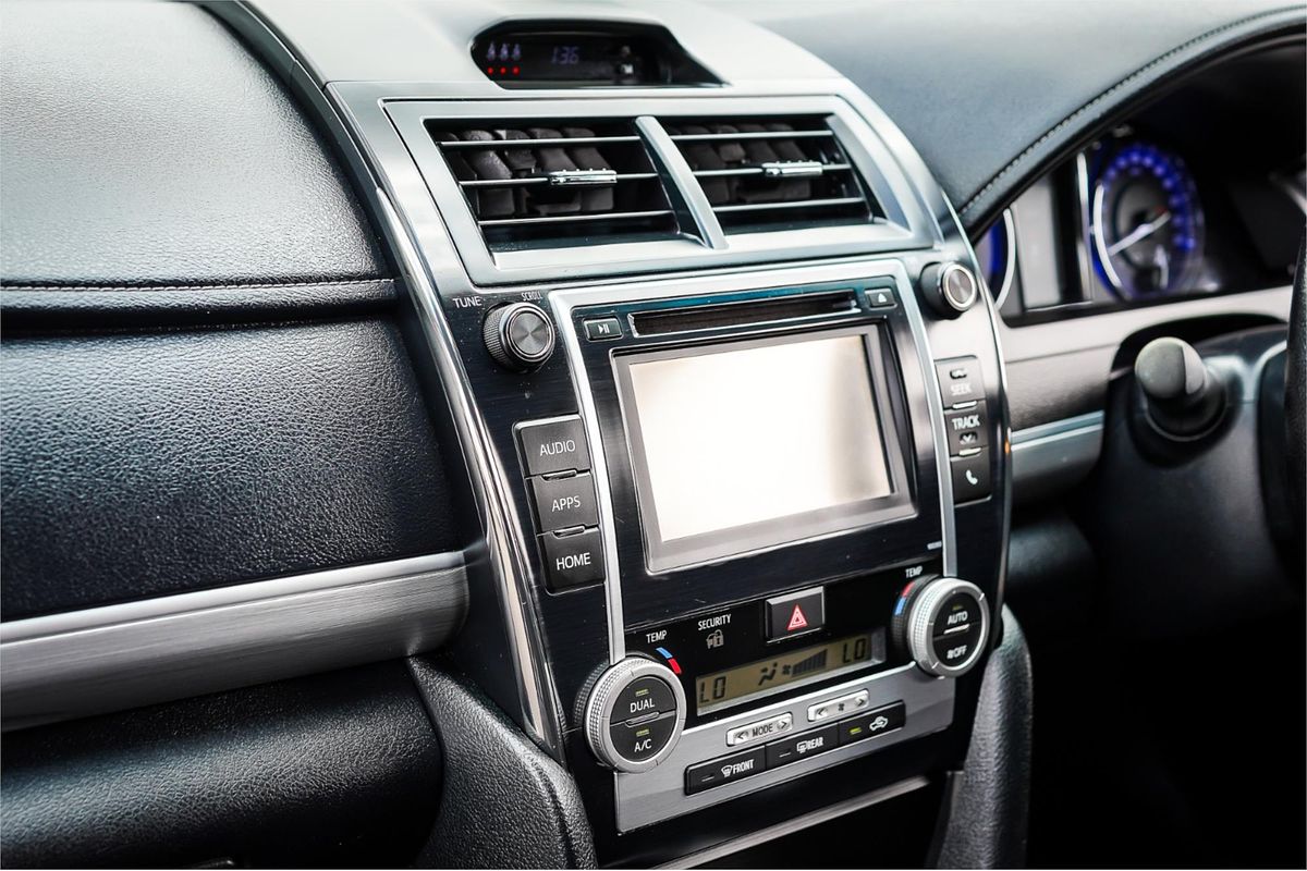 2015 Toyota Camry Atara S AVV50R