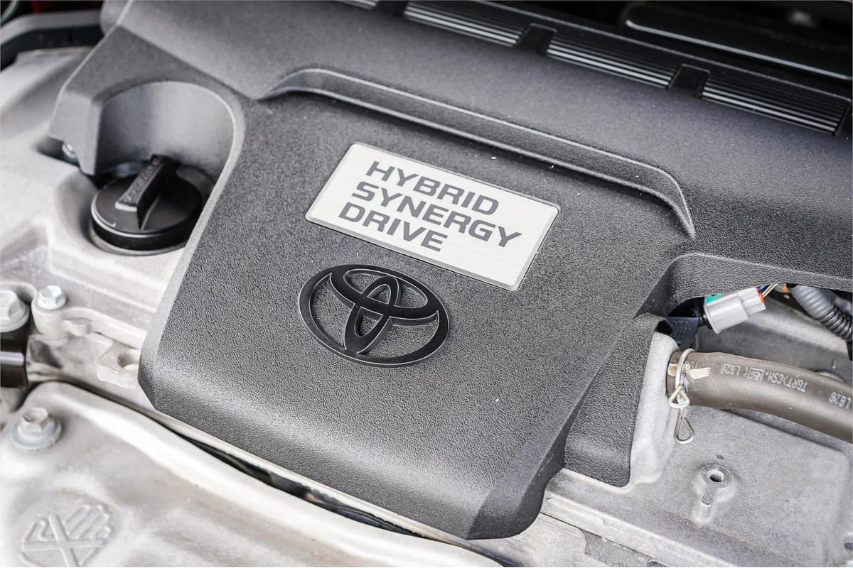 2015 Toyota Camry Atara S AVV50R