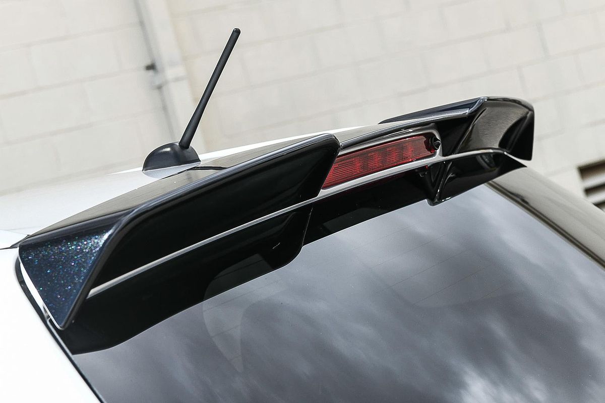 2024 Suzuki Vitara Shadow LY Series II