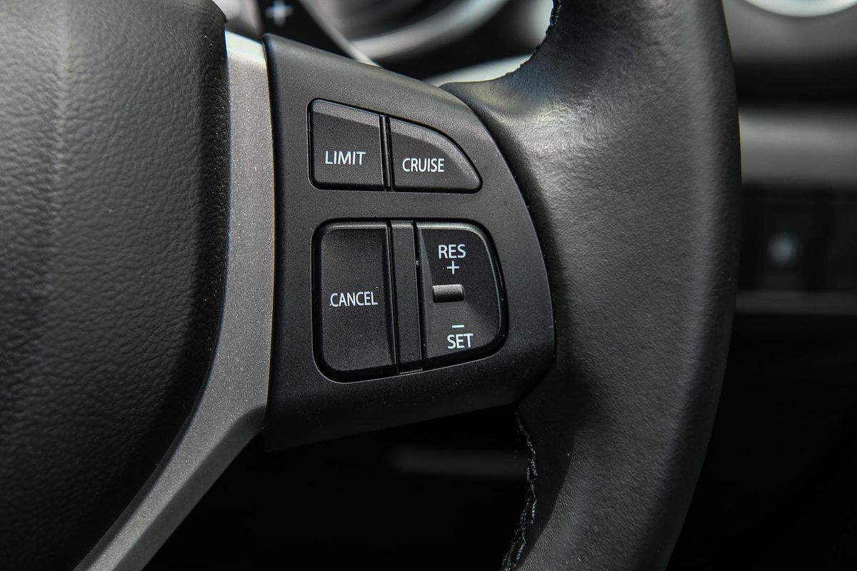 2024 Suzuki Vitara Shadow LY Series II