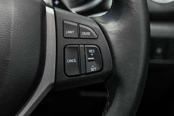 2024 Suzuki Vitara Shadow LY Series II