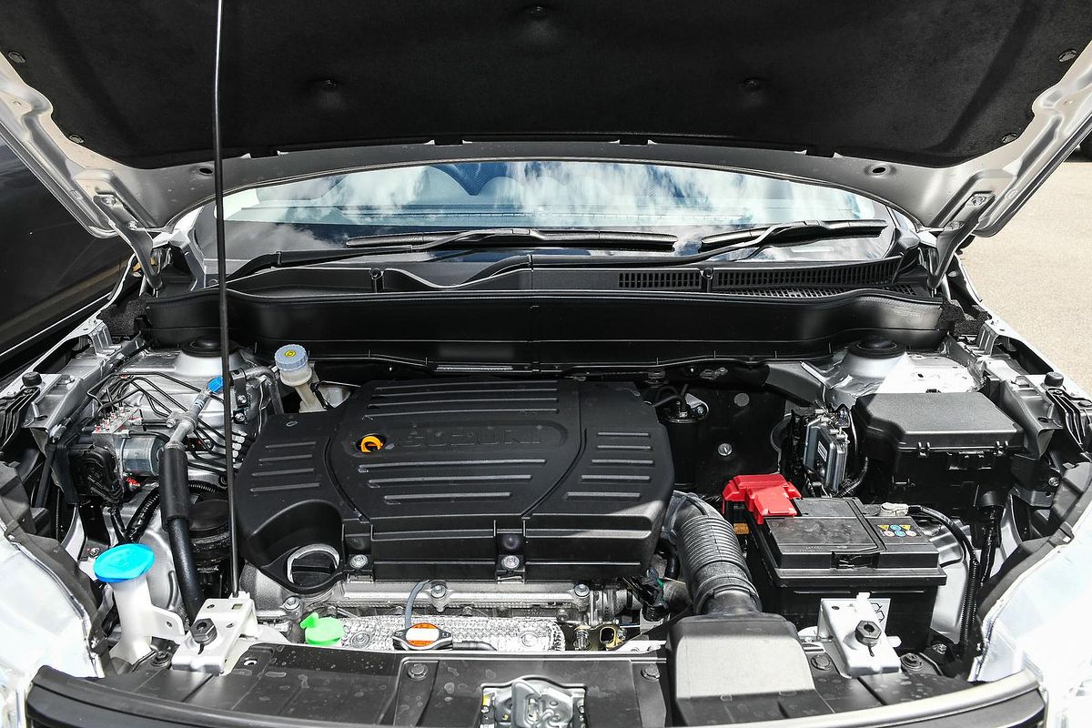 2024 Suzuki Vitara Shadow LY Series II