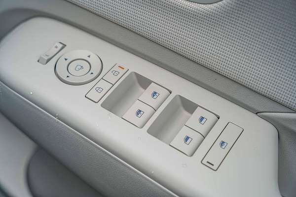 2025 Hyundai Kona Premium SX2.V3