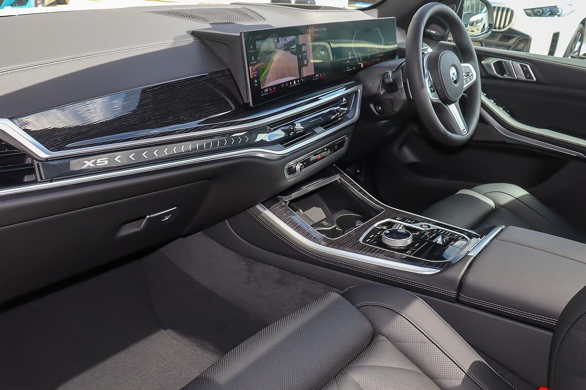 2025 BMW X5 xDrive30d M Sport G05 LCI