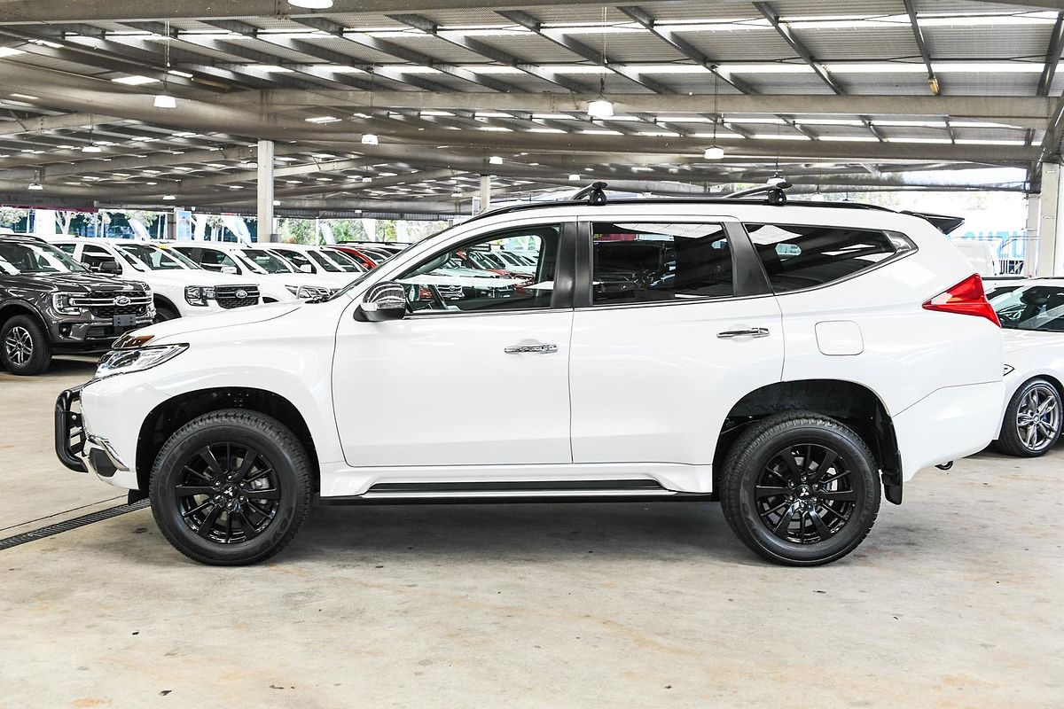2019 Mitsubishi Pajero Sport Black Edition QE