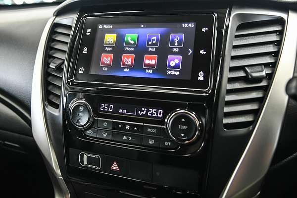 2019 Mitsubishi Pajero Sport Black Edition QE