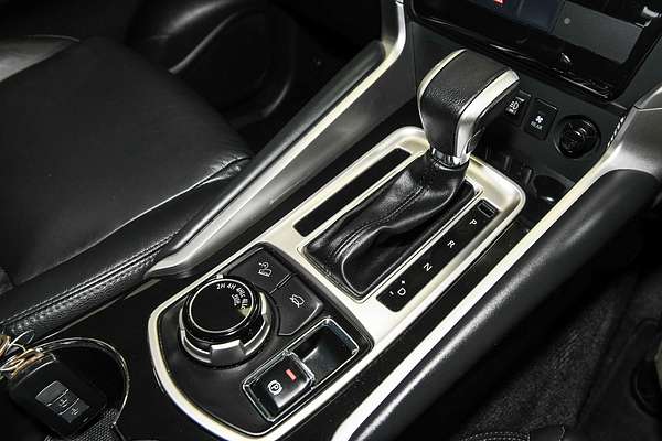 2019 Mitsubishi Pajero Sport Black Edition QE