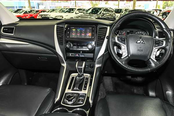 2019 Mitsubishi Pajero Sport Black Edition QE