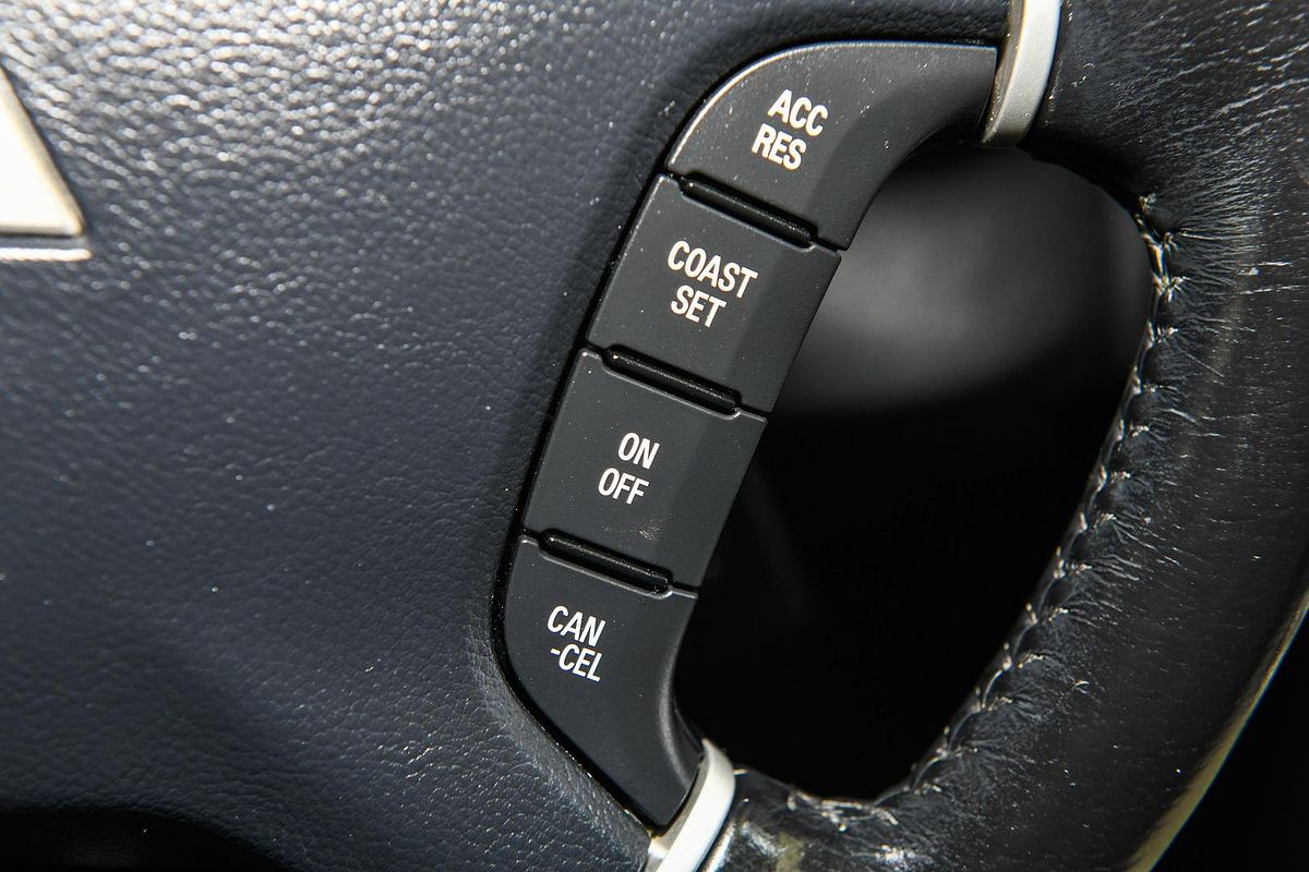 2016 Mitsubishi Pajero GLX NX