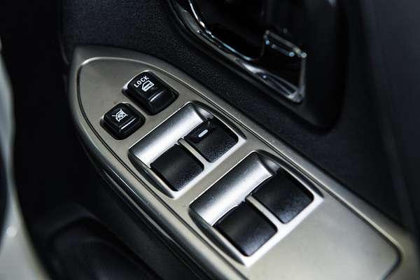 2016 Mitsubishi Pajero GLX NX