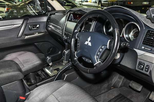 2016 Mitsubishi Pajero GLX NX