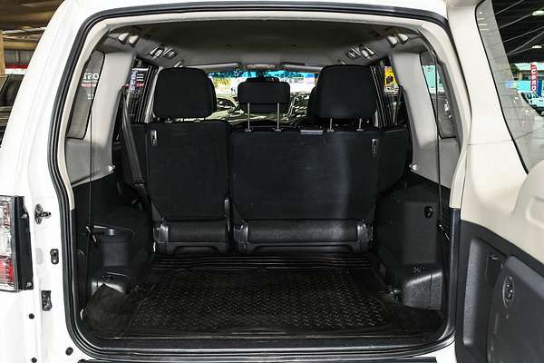 2016 Mitsubishi Pajero GLX NX