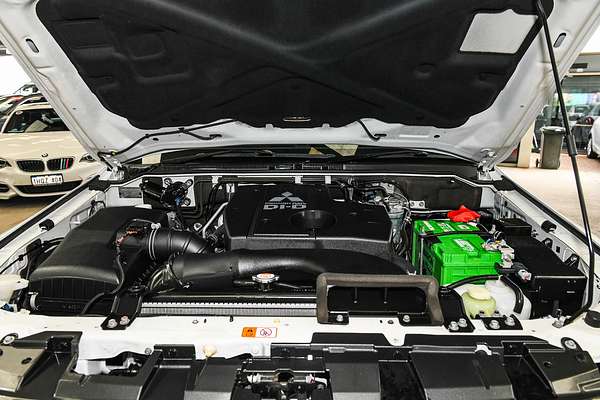 2016 Mitsubishi Pajero GLX NX