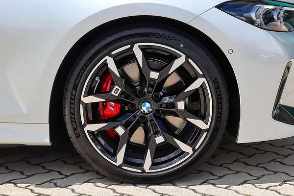 2025 BMW 3 Series 330i M Sport G21 LCI II