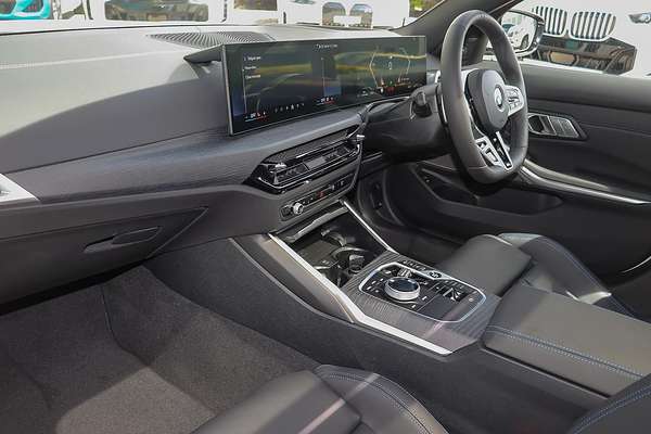 2025 BMW 3 Series 330i M Sport G21 LCI II