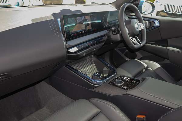 2025 BMW X3 20 xDrive G45