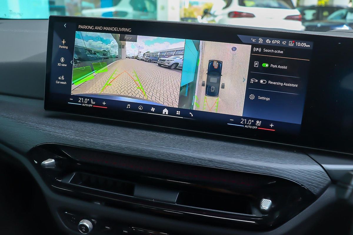 2025 BMW 3 Series 330i M Sport G21 LCI II