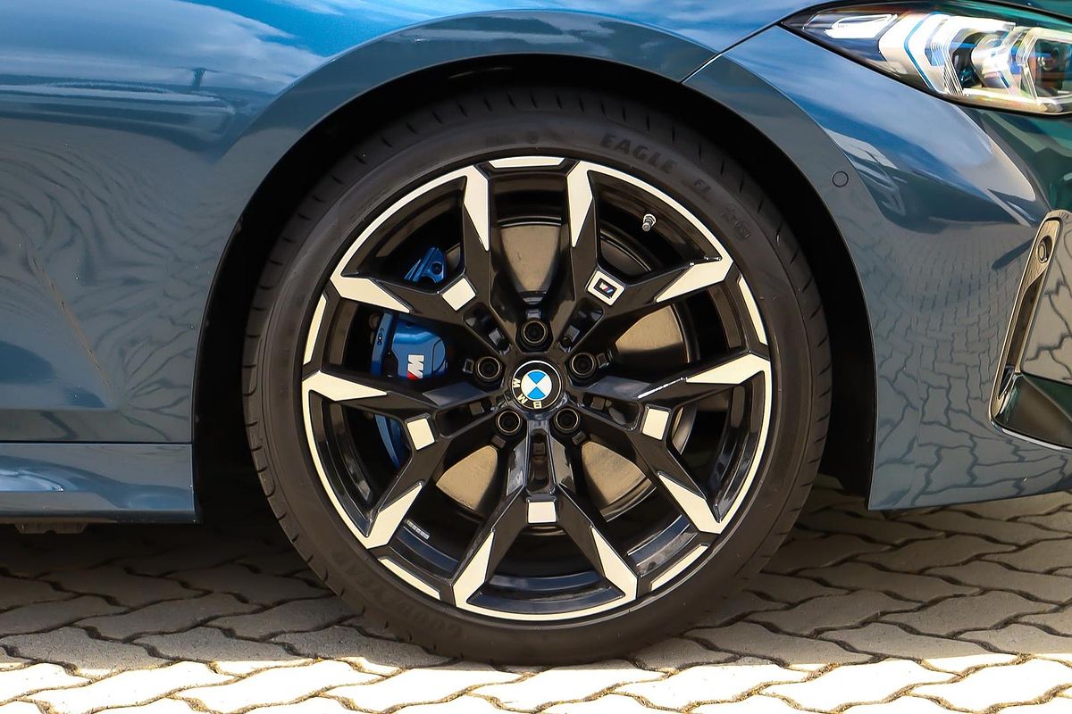 2025 BMW 3 Series 330i M Sport G21 LCI II