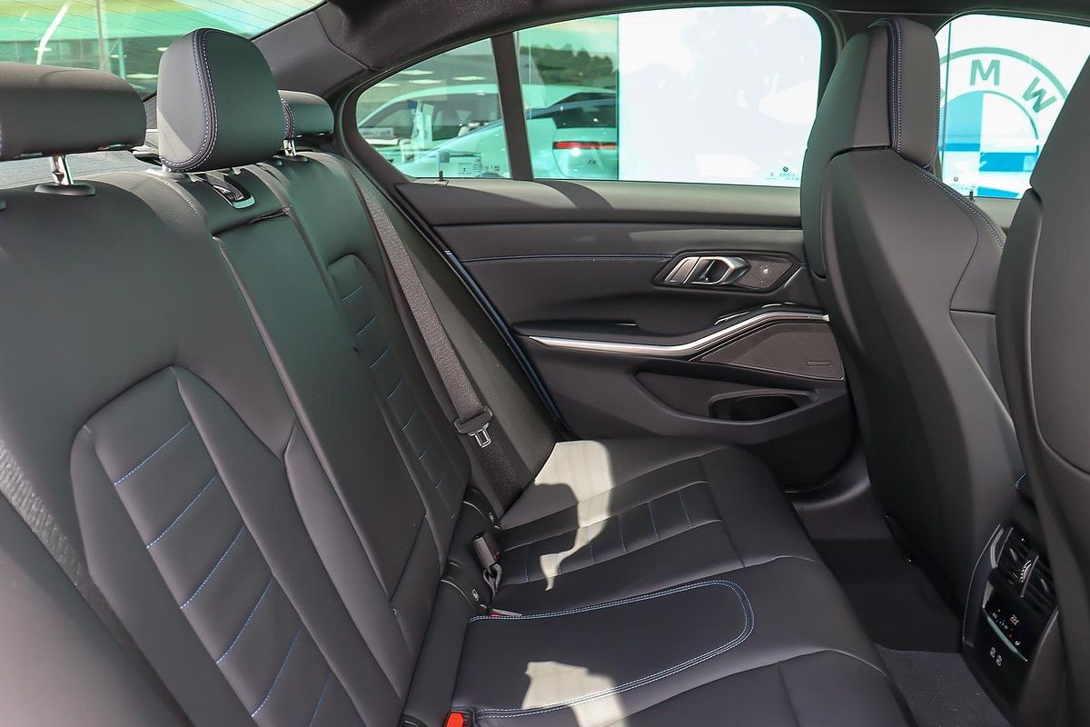 2025 BMW 3 Series 330i M Sport G21 LCI II