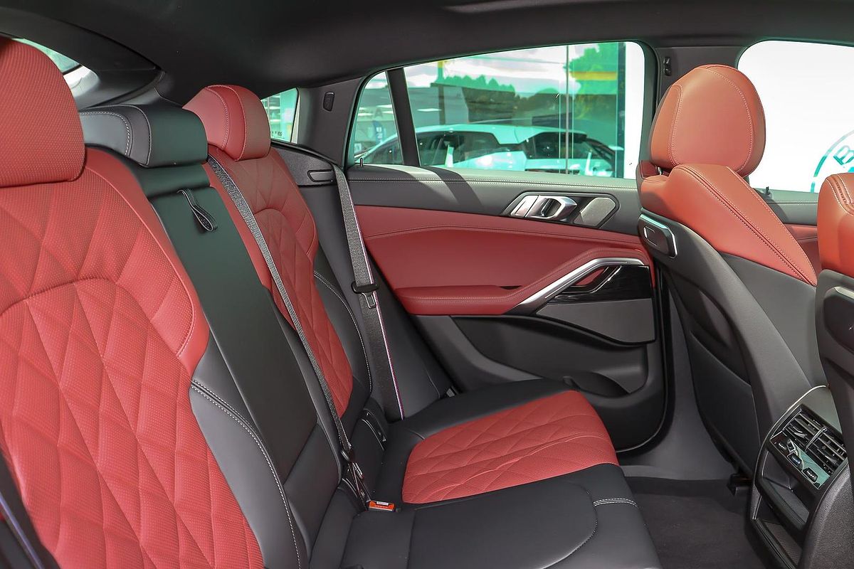 2025 BMW X6 xDrive30d M Sport G06 LCI