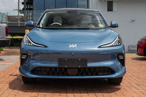 2025 MG IM6 Platinum S12L